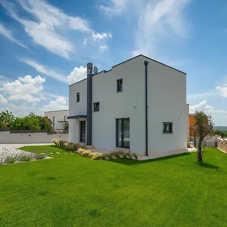 Anamarija Holiday home Porec